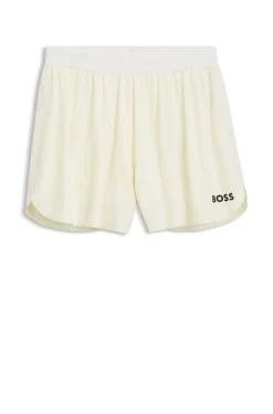 Active dual-layer shorts with moisture management