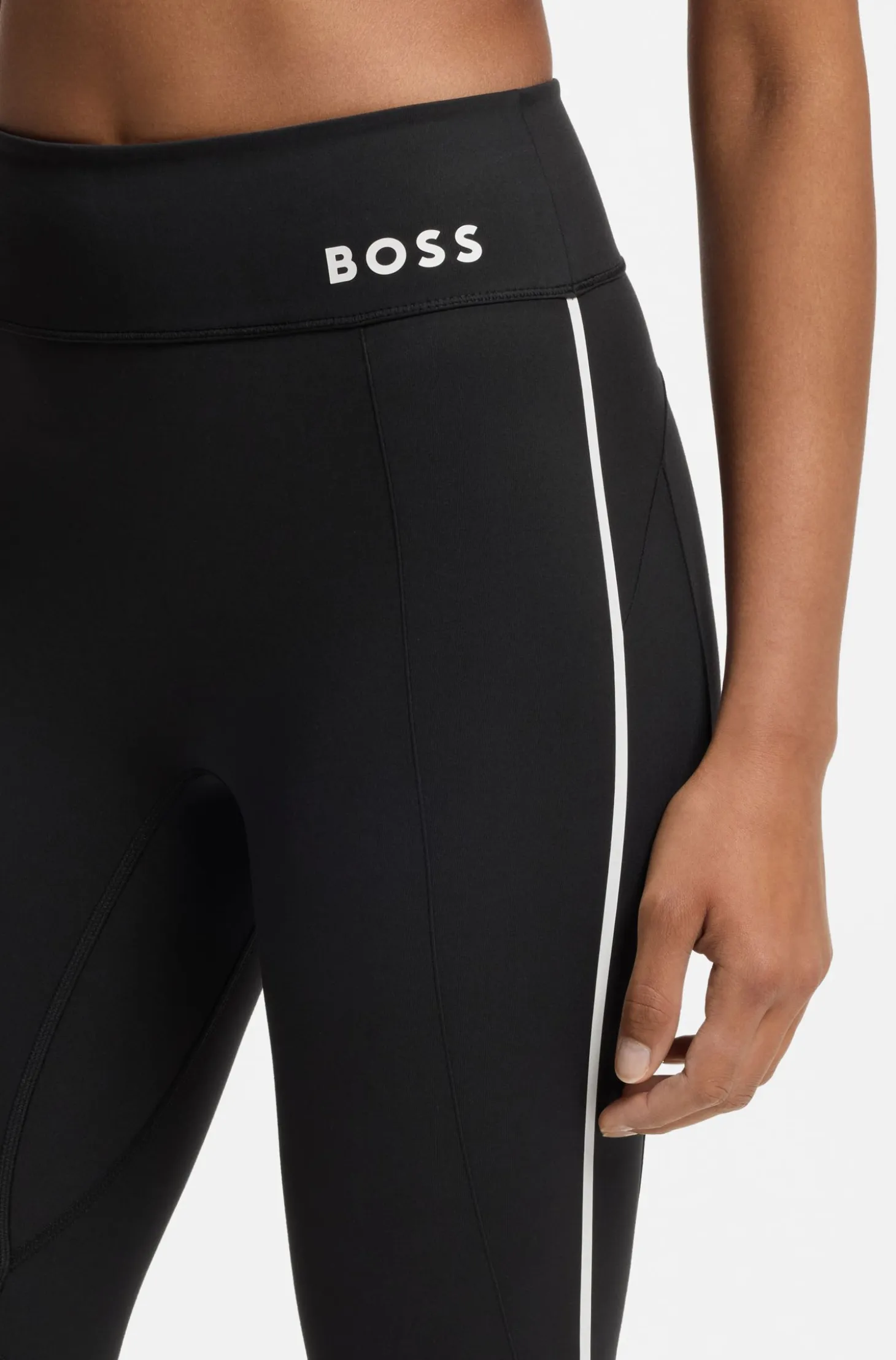 Active performance-stretch leggings with moisture management