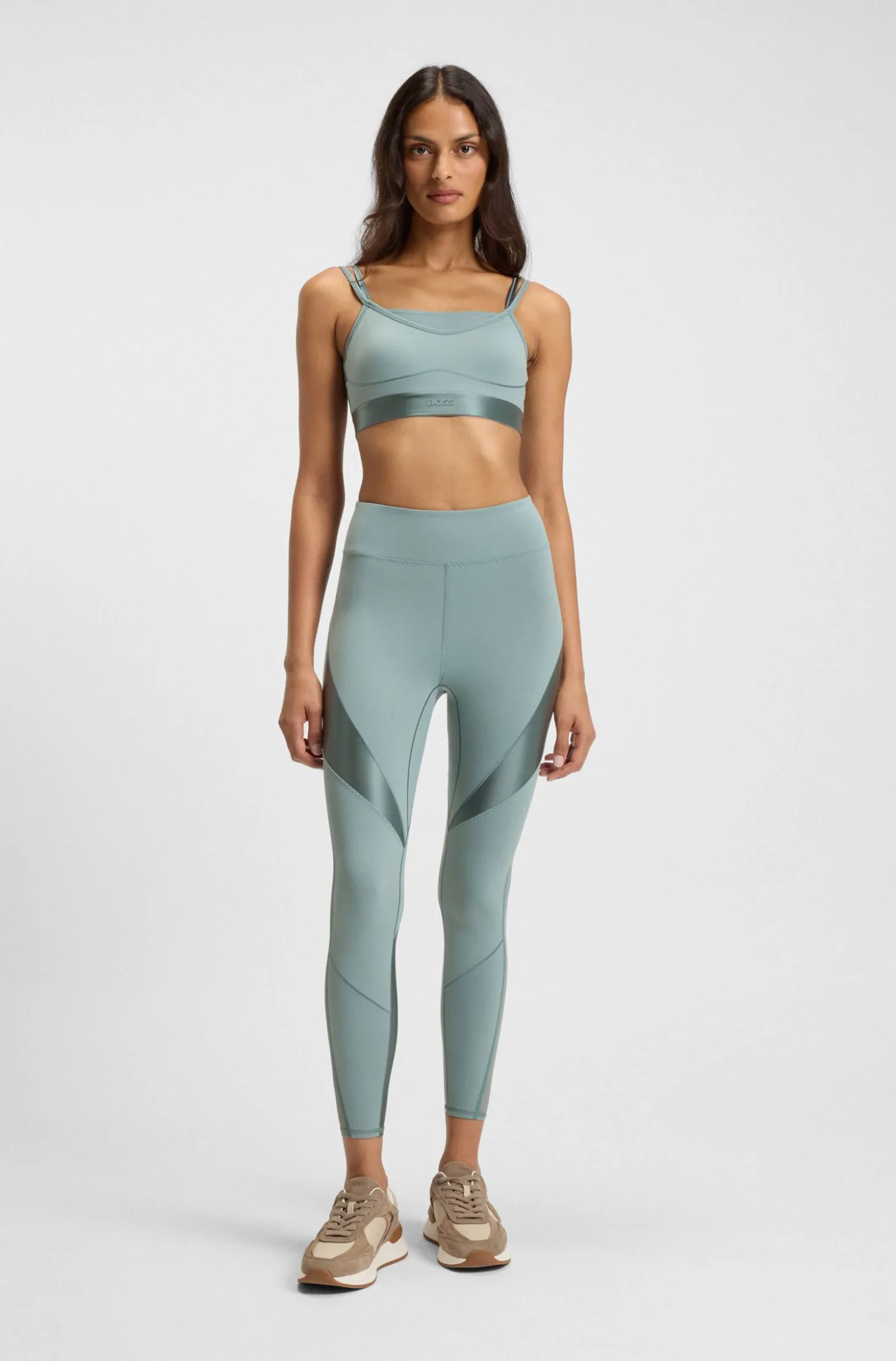 Active sports top with mesh insert