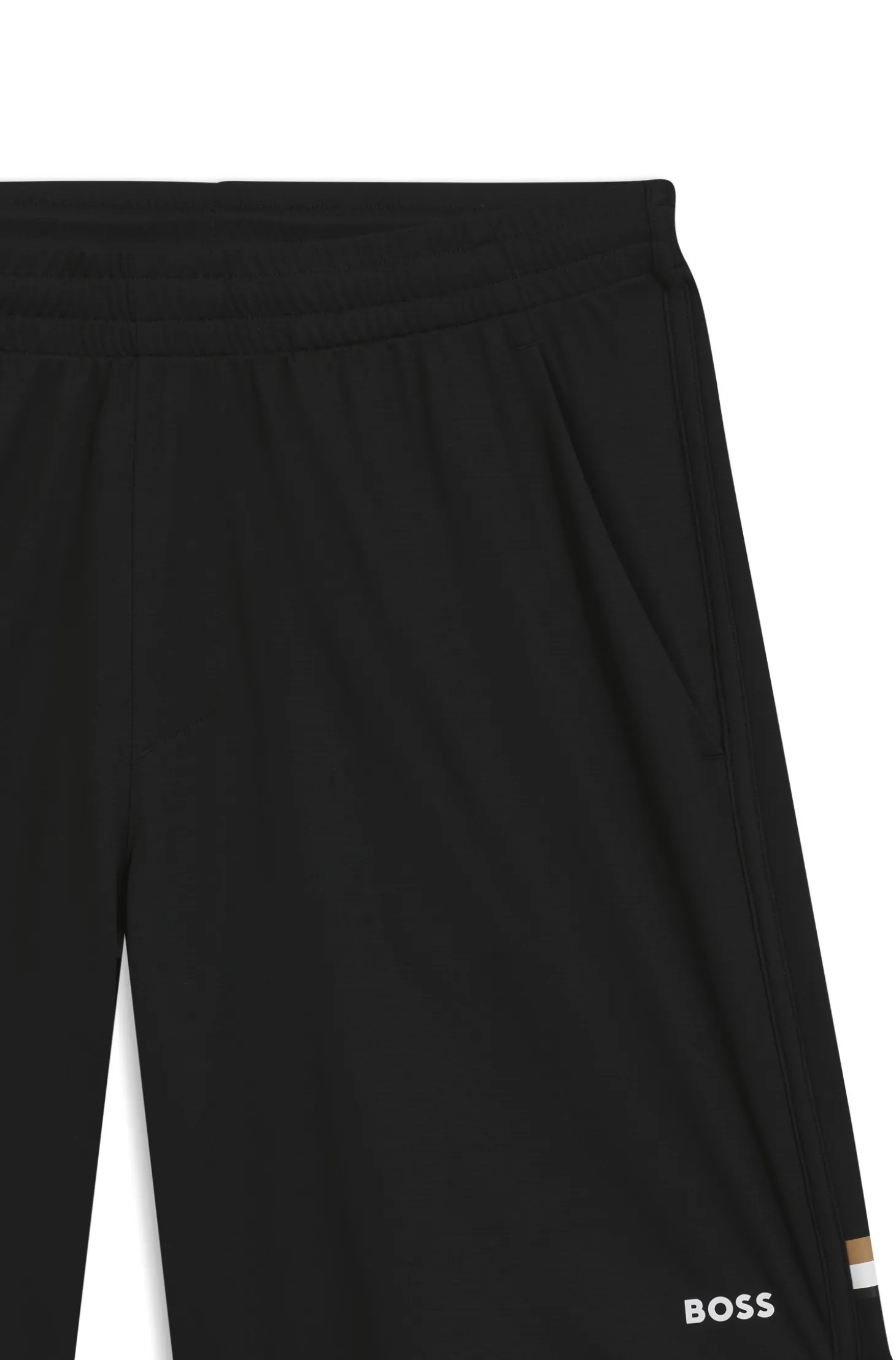 Active Stretch-fabric shorts with mesh pocket bags