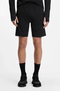 Active training shorts in quick-drying fabric