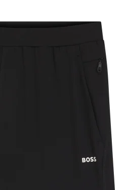 Active training shorts in quick-drying fabric