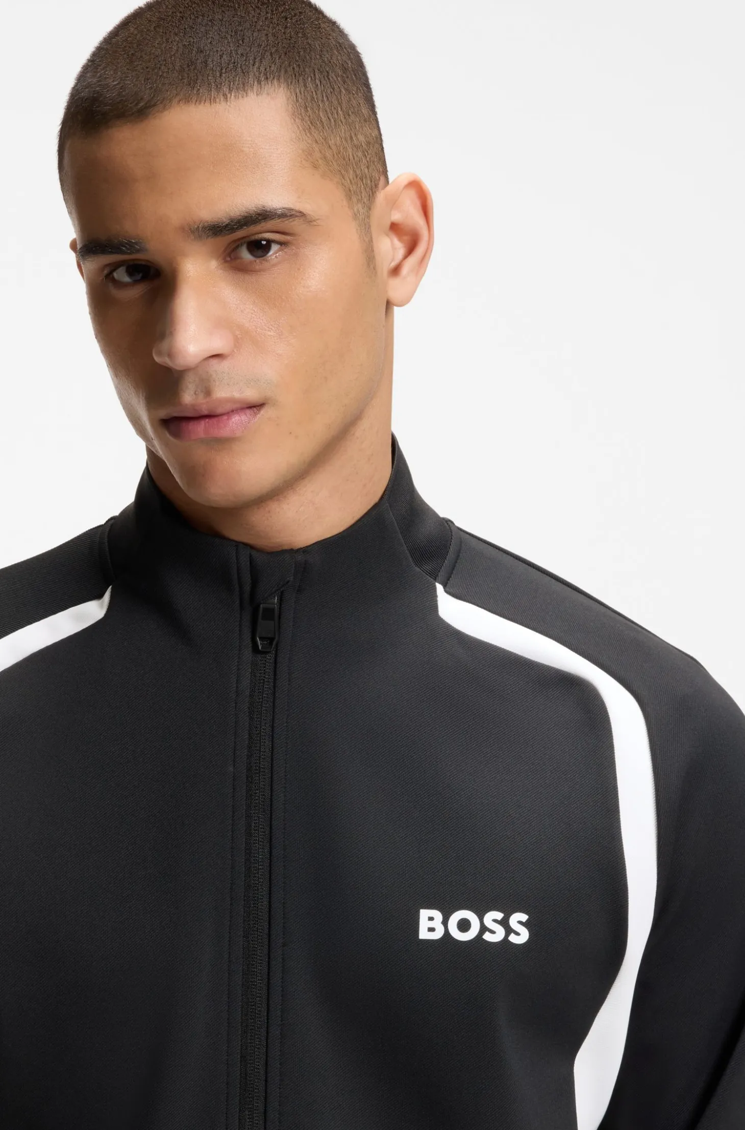 Active Zip-up sweatshirt with temperature-regulating performance