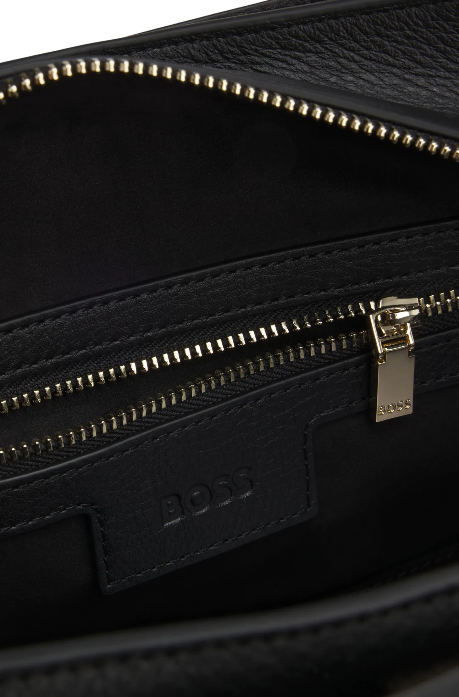 Ariell bowling bag in leather with Double B monogram