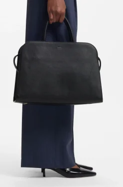 Ariell tote bag in leather with detachable strap