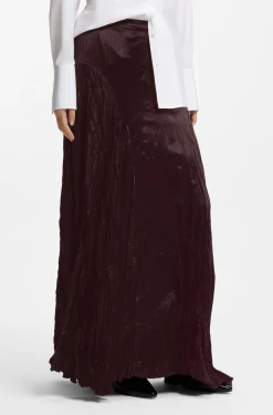 Asymmetric maxi skirt in satin with crinkle texture
