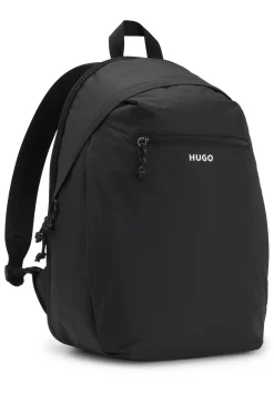 Backpack with contrast logo