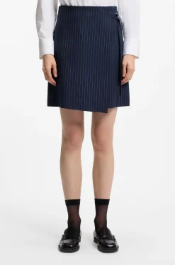Belted pencil skirt with pinstripe