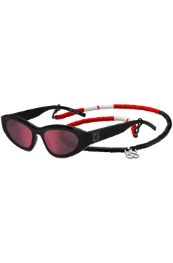 Black sunglasses with beaded chain