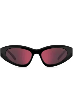 Black sunglasses with beaded chain