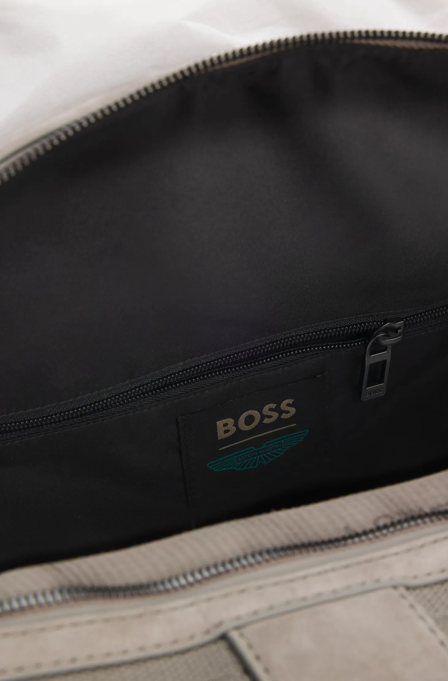 BOSS x ASTON MARTIN knitted holdall with suede trims
