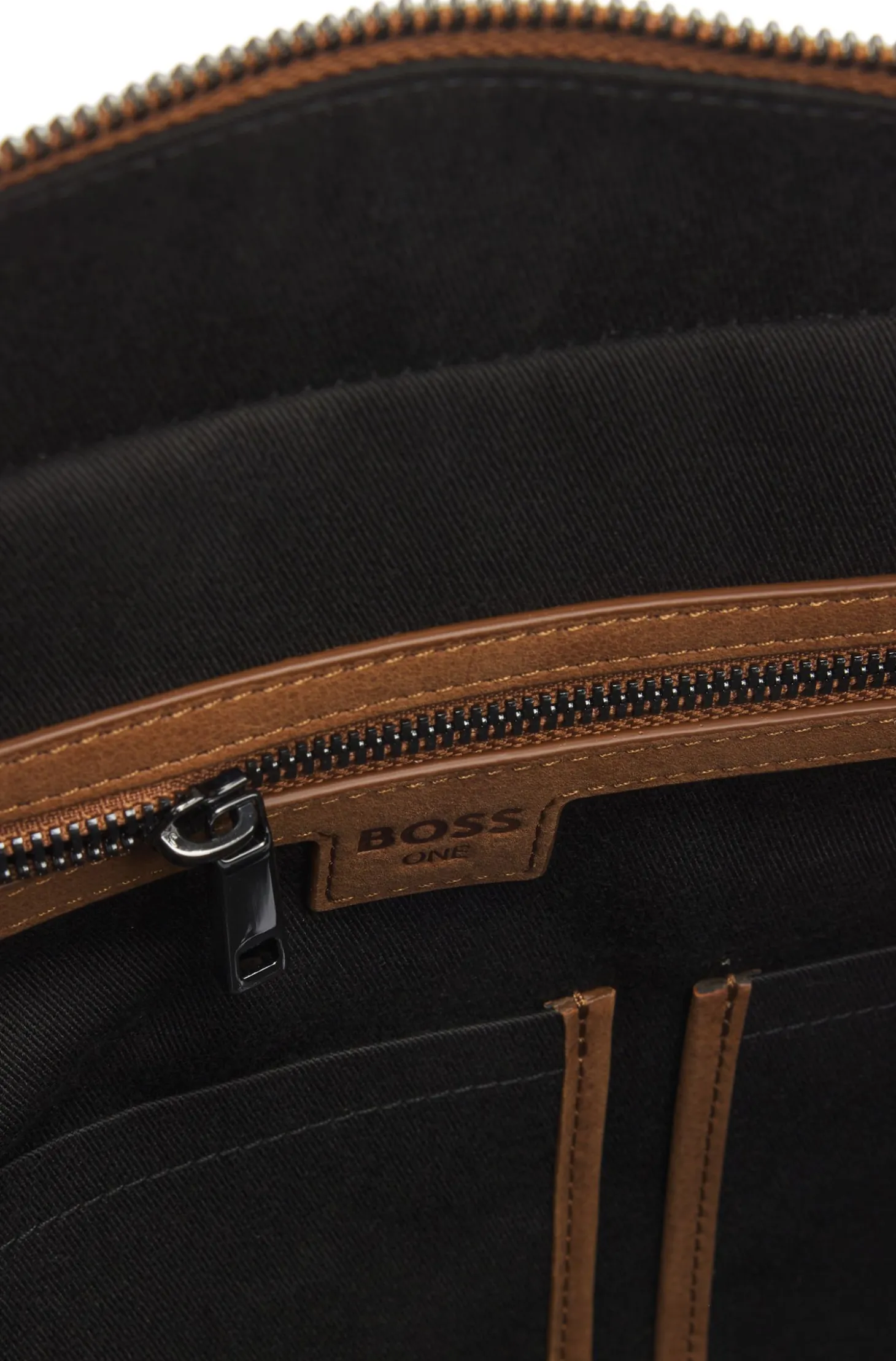 Canvas holdall with leather trims