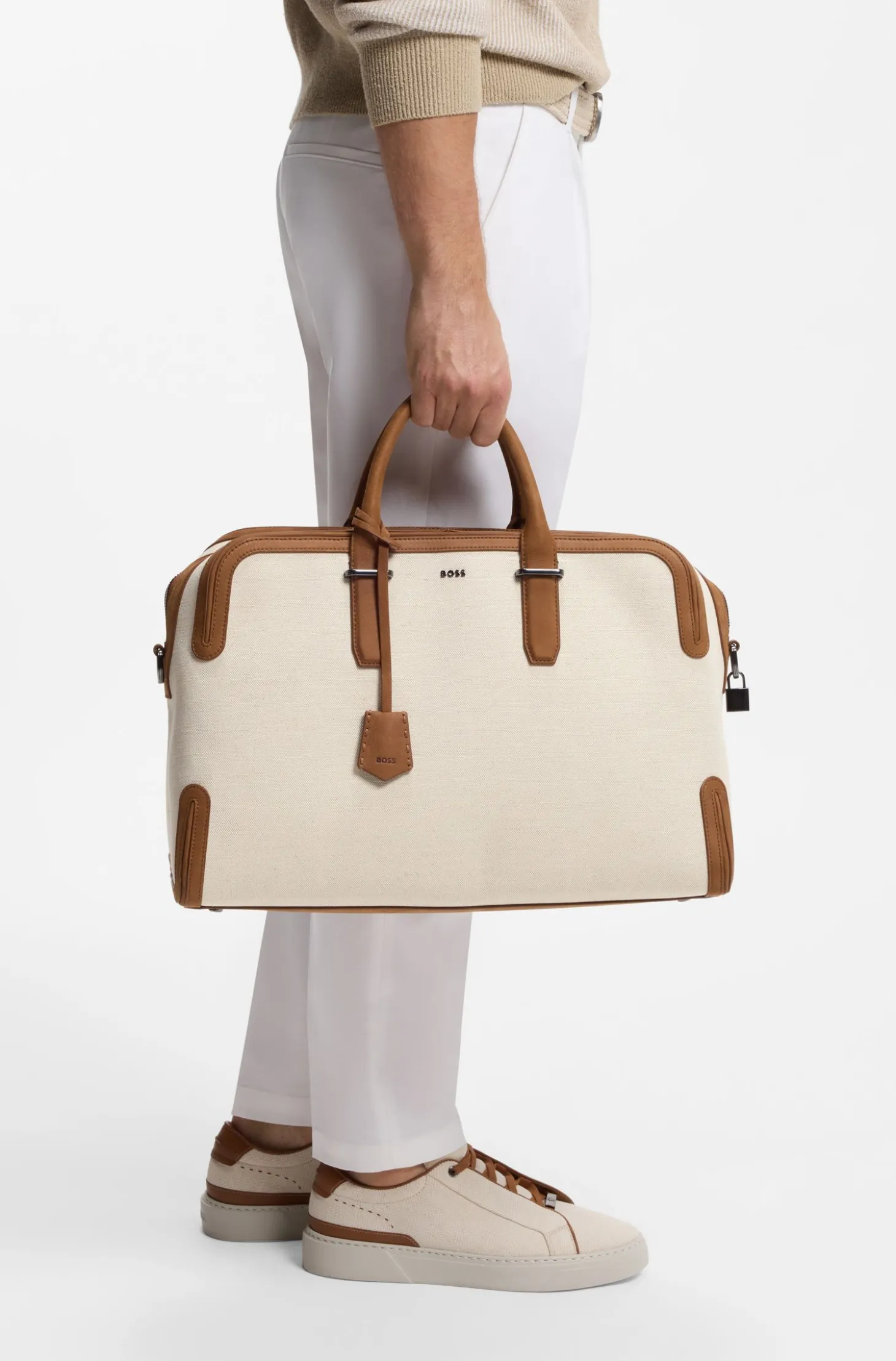 Canvas holdall with leather trims