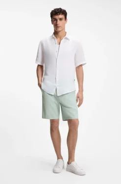 Chino-style shorts in cotton-rich twill