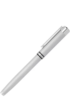 Chrome fountain pen with engraved pattern