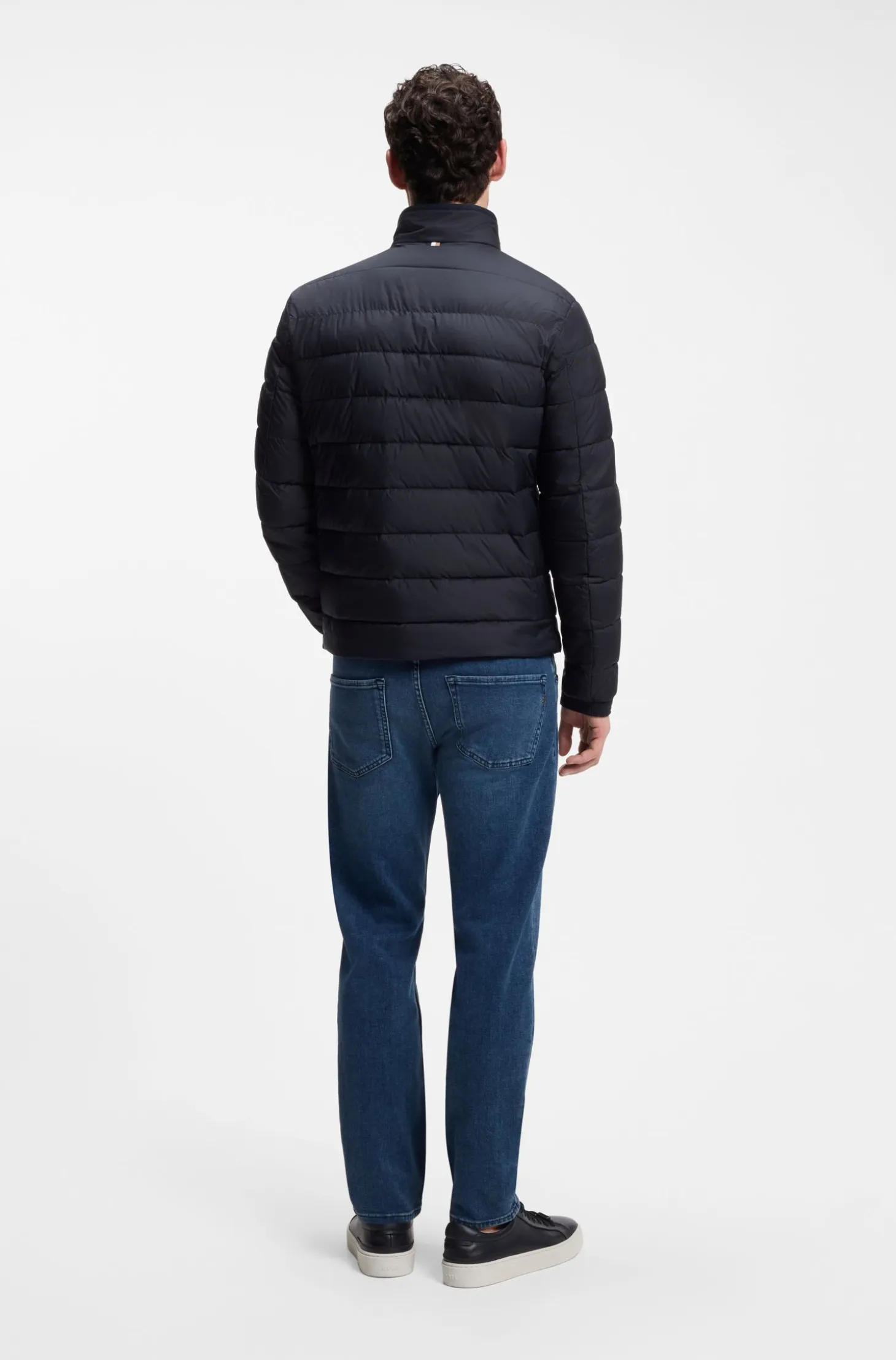 Classic padded jacket with a zip closure