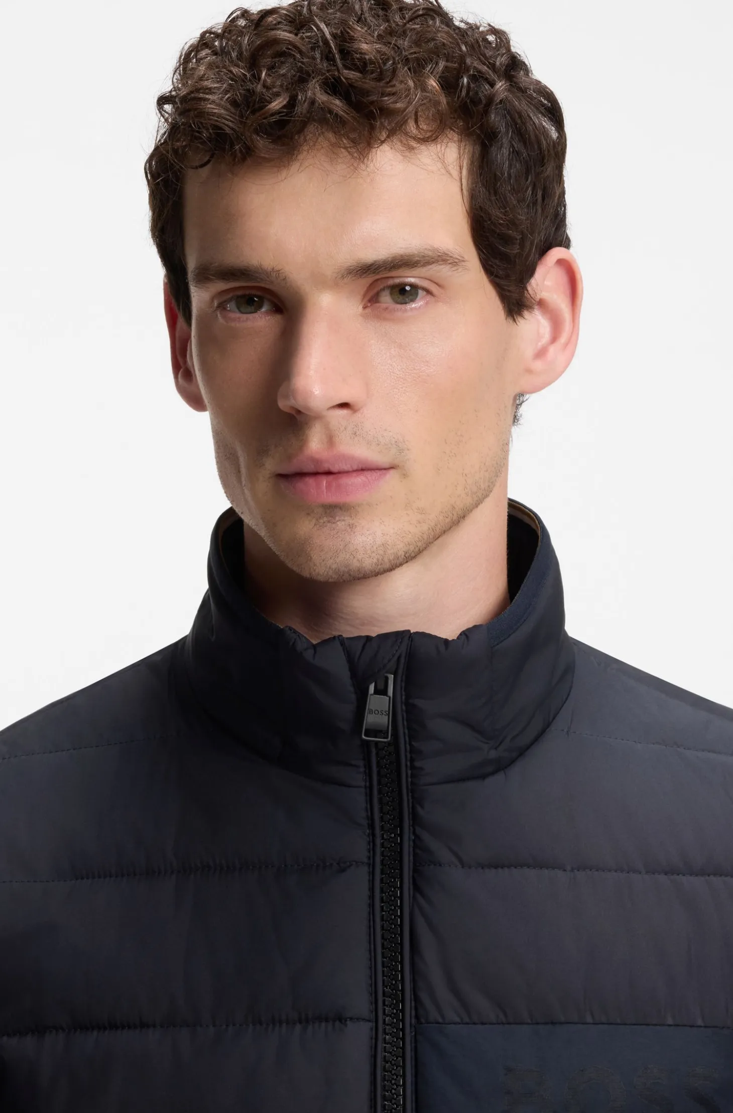 Classic padded jacket with a zip closure