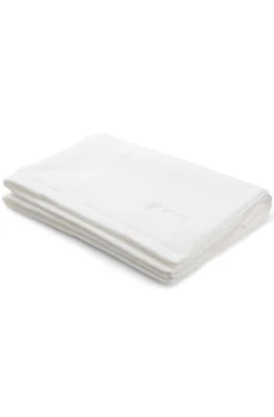 Cotton bath mat with contrast embroidered logo