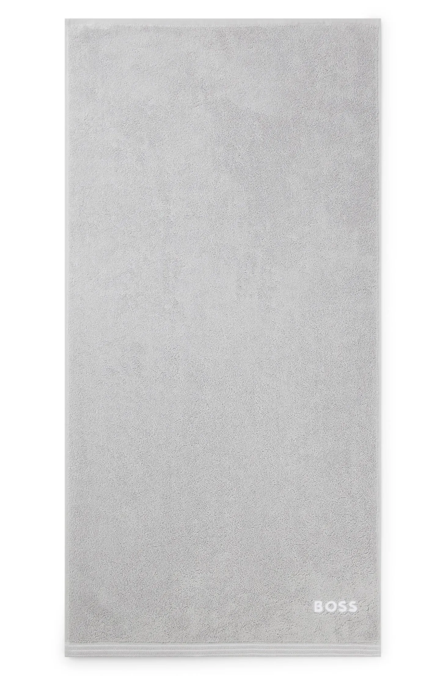 Cotton bath towel with contrast embroidered logo