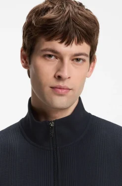 Cotton-blend jacket with waffle structure