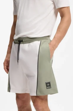 Cotton-blend shorts with embroidered logo artwork