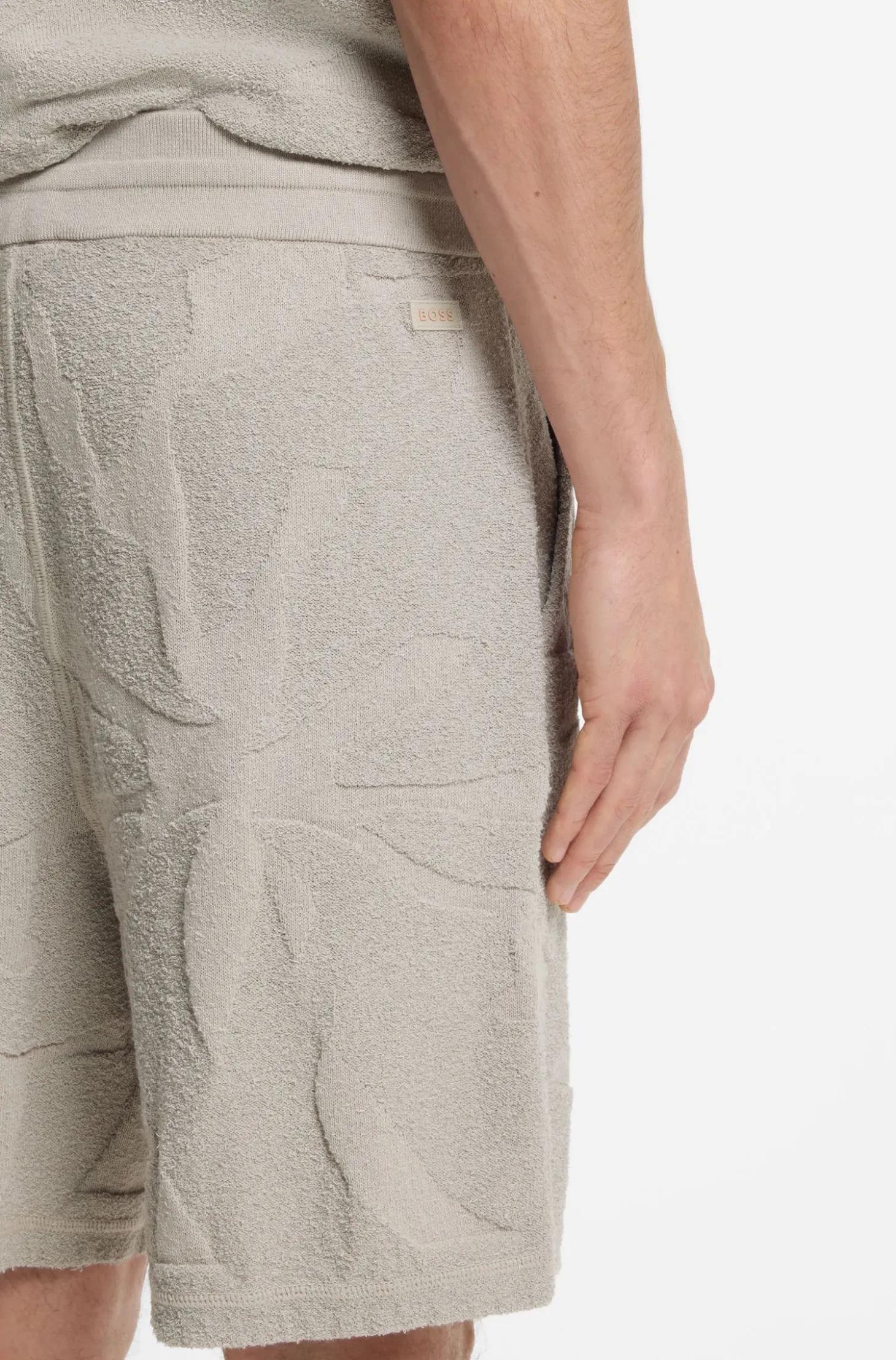 Cotton-blend shorts with knitted graphics