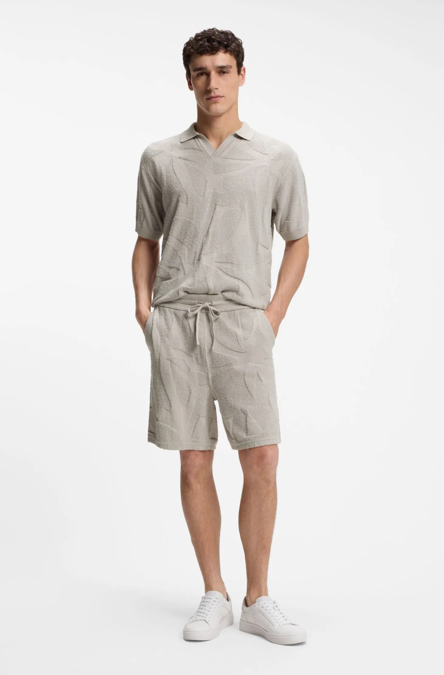 Cotton-blend shorts with knitted graphics