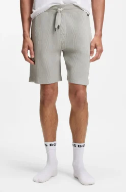 Cotton-blend shorts with waffle structure