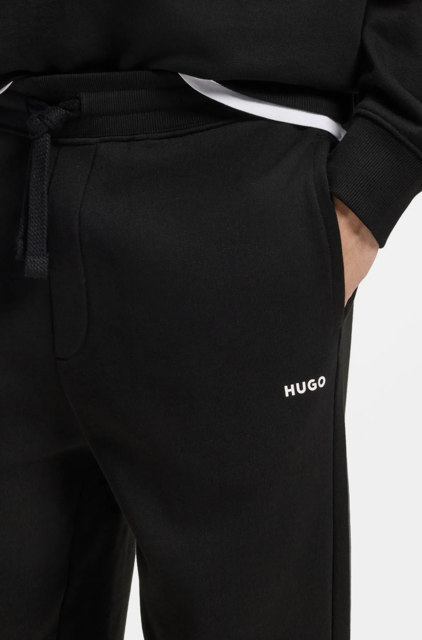 Cotton casual trousers with elasticated cuffs