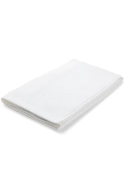 Cotton guest towel with contrast embroidered logo