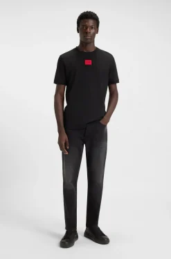 Cotton T-shirt with red woven logo label