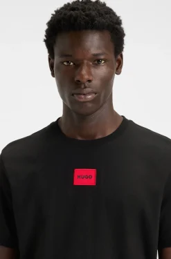 Cotton T-shirt with red woven logo label