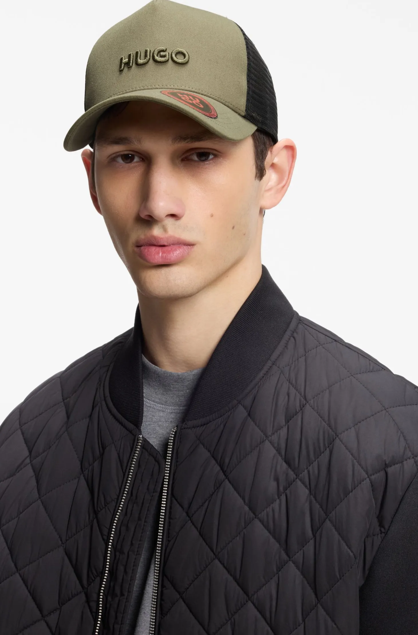 Cotton-twill cap with mesh panels