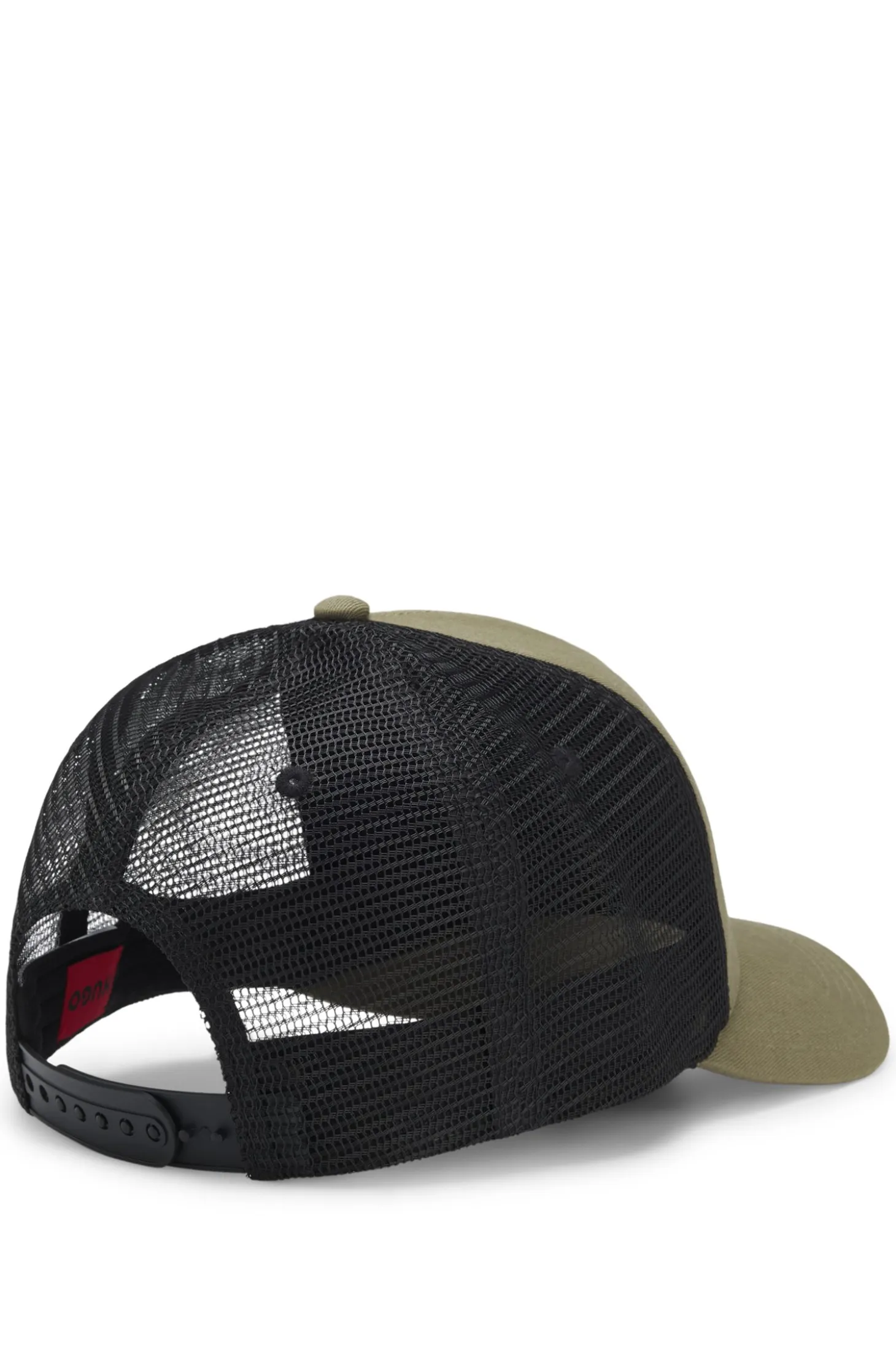 Cotton-twill cap with mesh panels