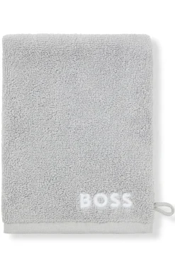 Cotton wash mitt with contrast embroidered logo