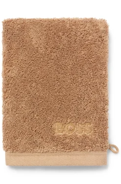 Cotton wash mitt with embroidered logo