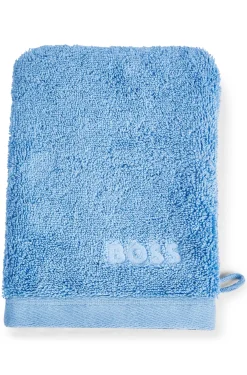 Cotton wash mitt with embroidered logo