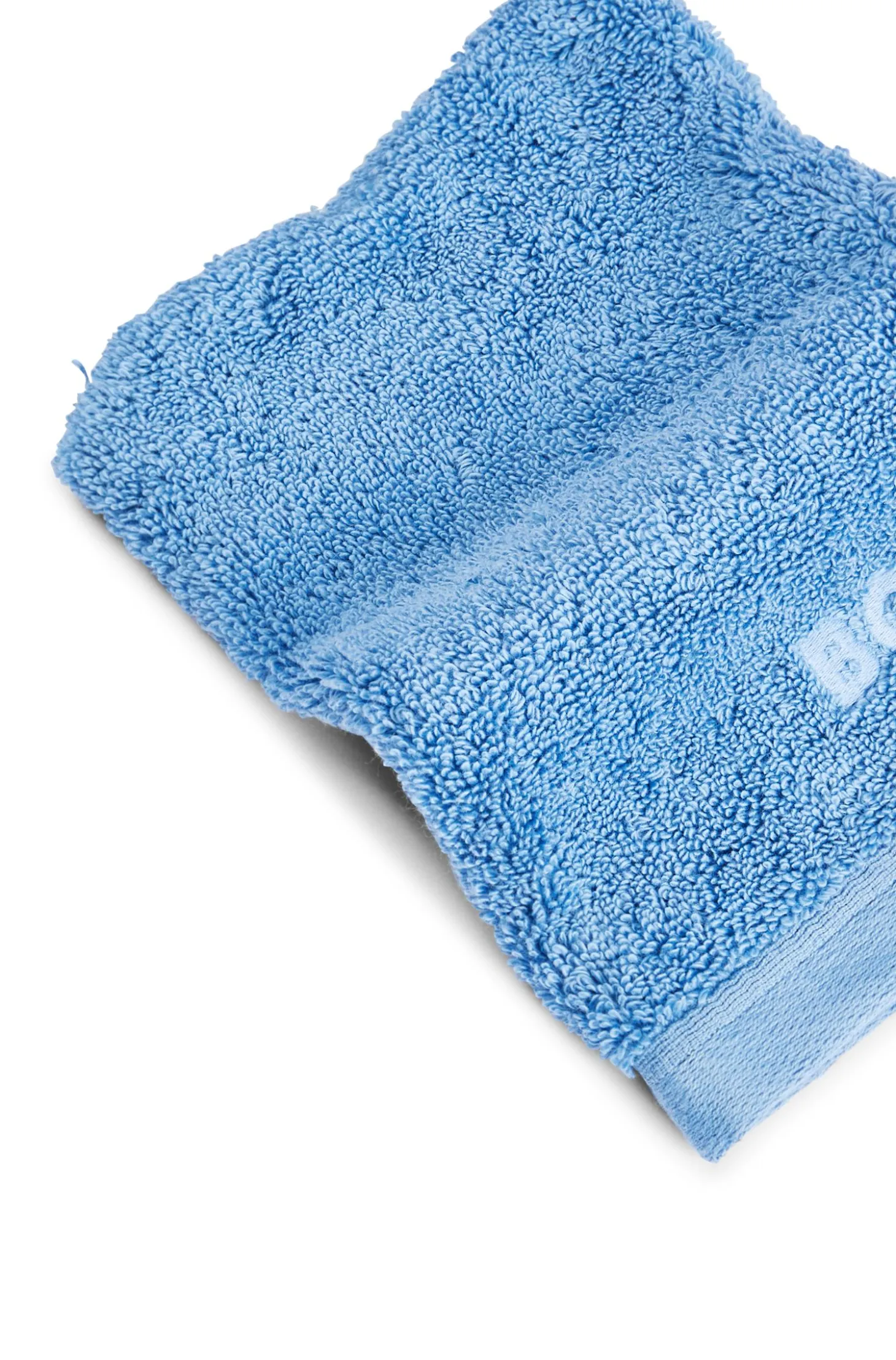 Cotton wash mitt with embroidered logo