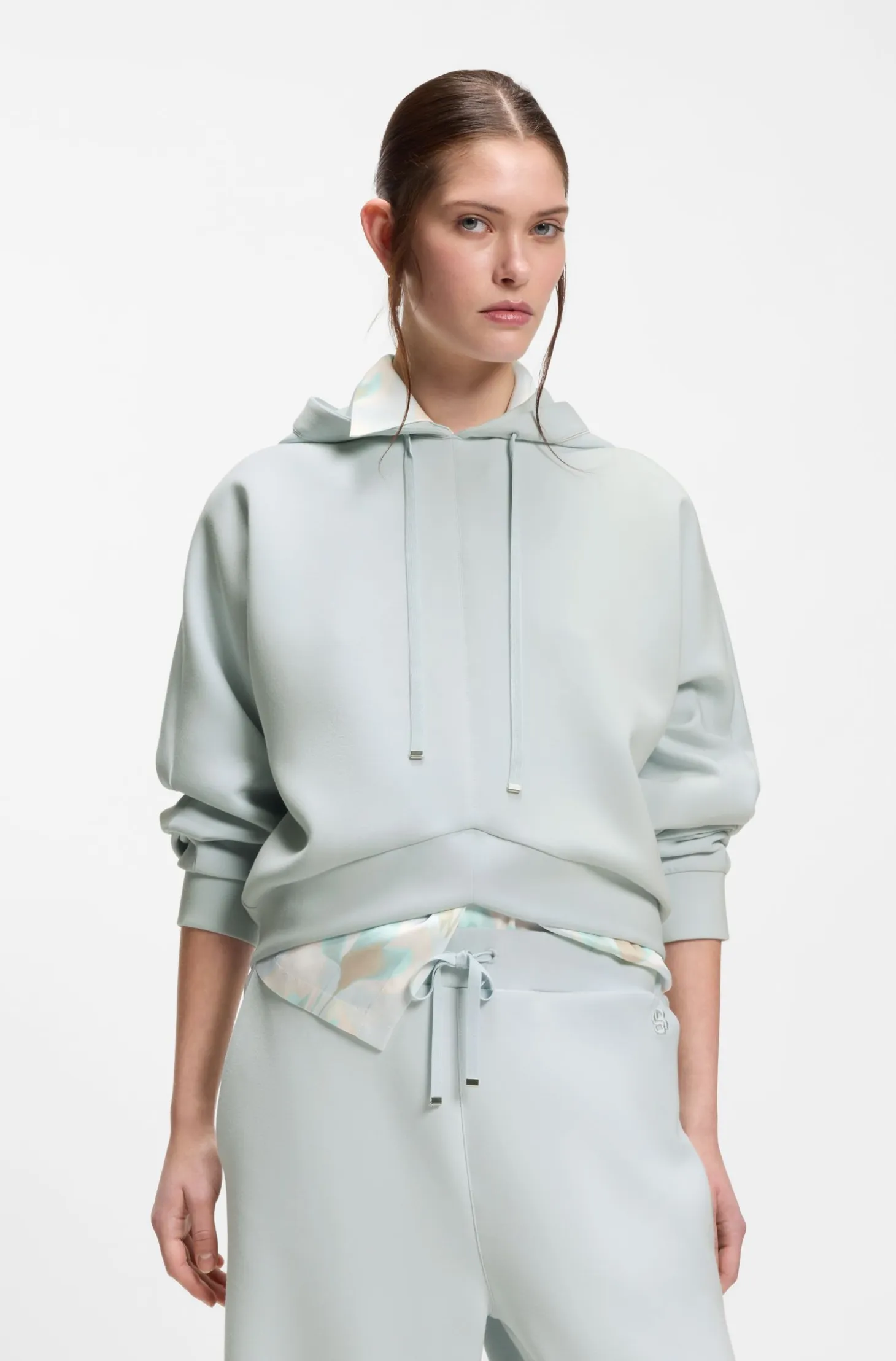Curved-hem hoodie with Double B monogram