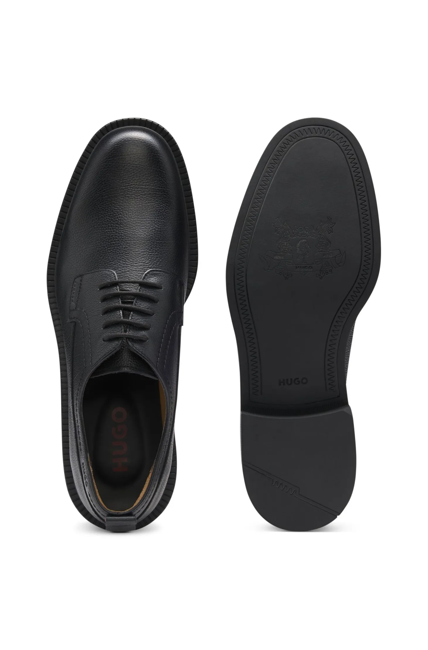 Derby shoes in grained leather