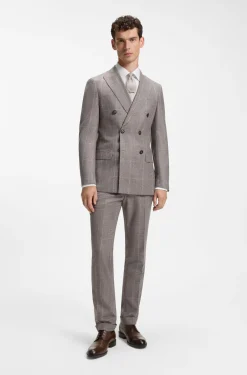 Derby shoes in grained leather with cap toe
