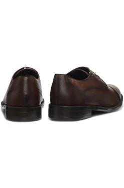 Derby shoes in grained leather with cap toe