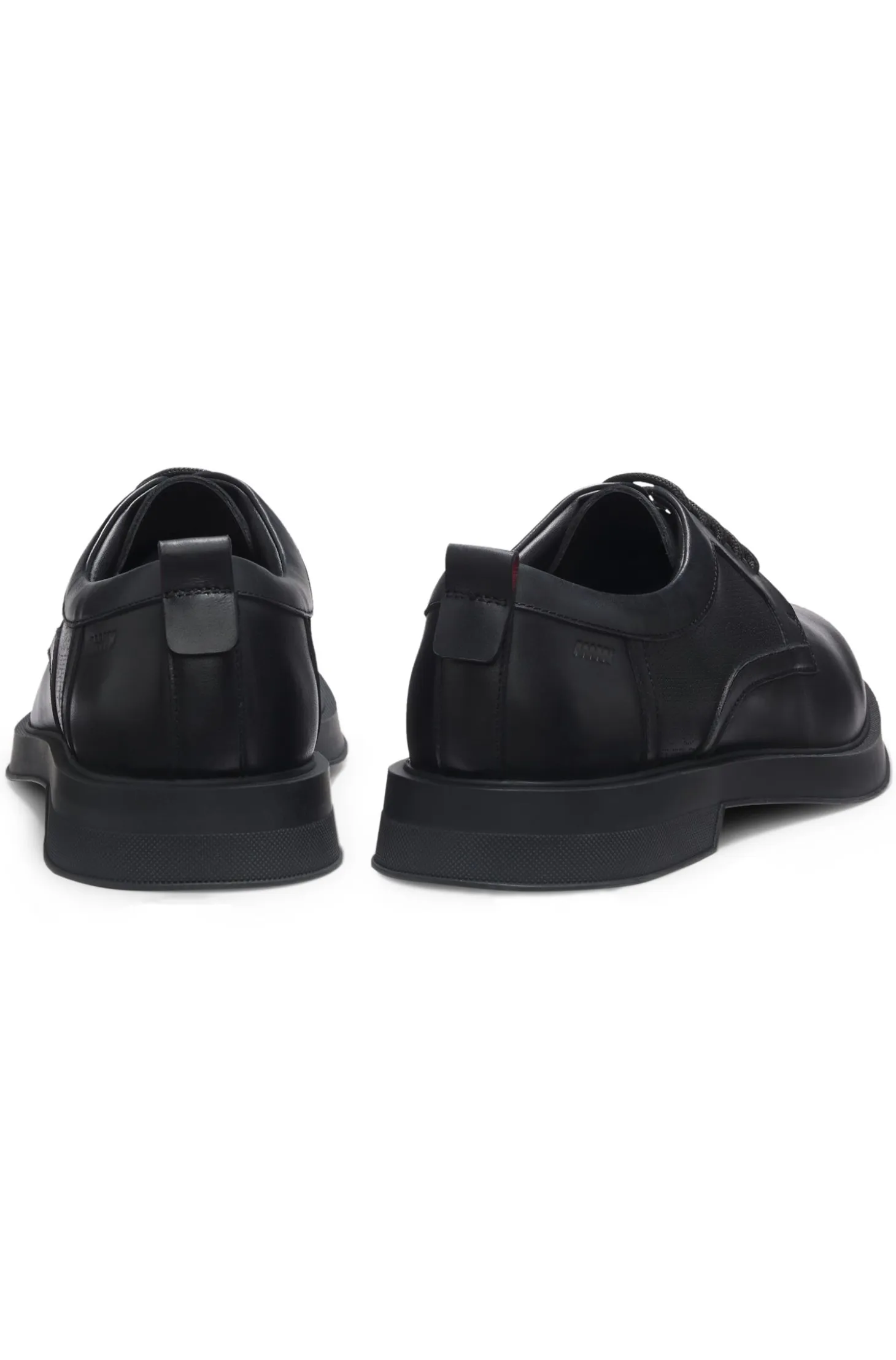 Derby shoes in leather with perforated monograms