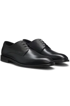 Derby shoes in smooth and textured leather