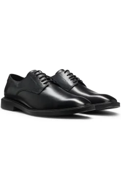 Derby shoes in smooth leather with embossed logo
