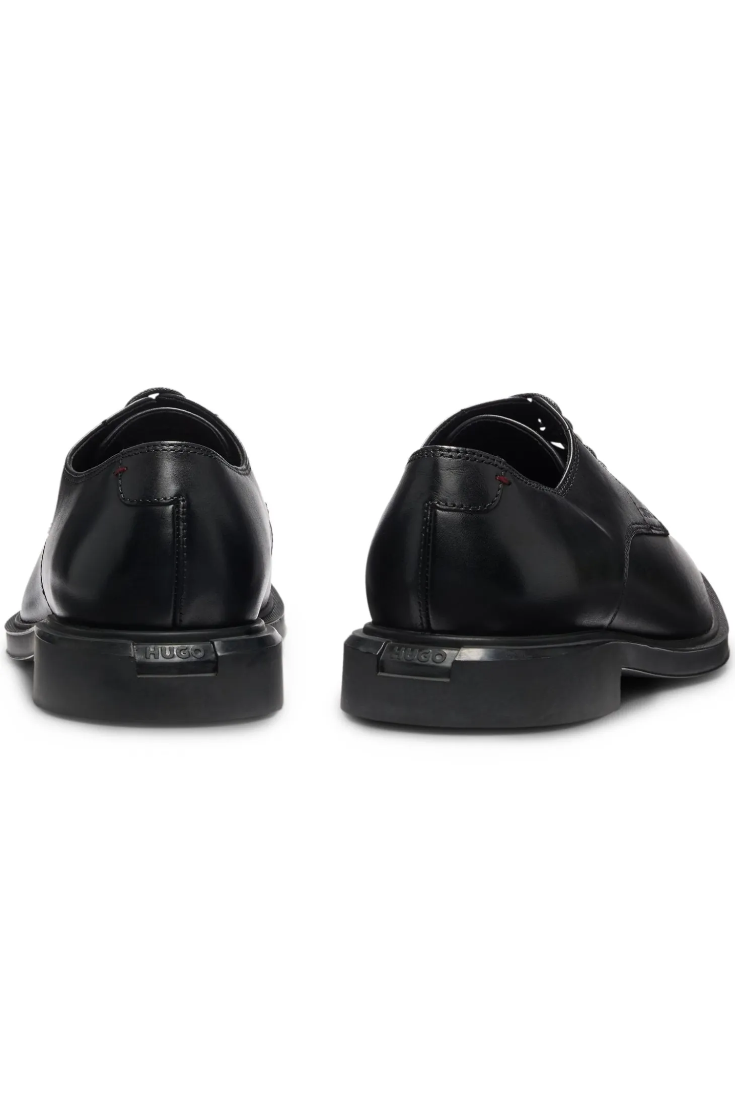 Derby shoes in smooth leather with embossed logo