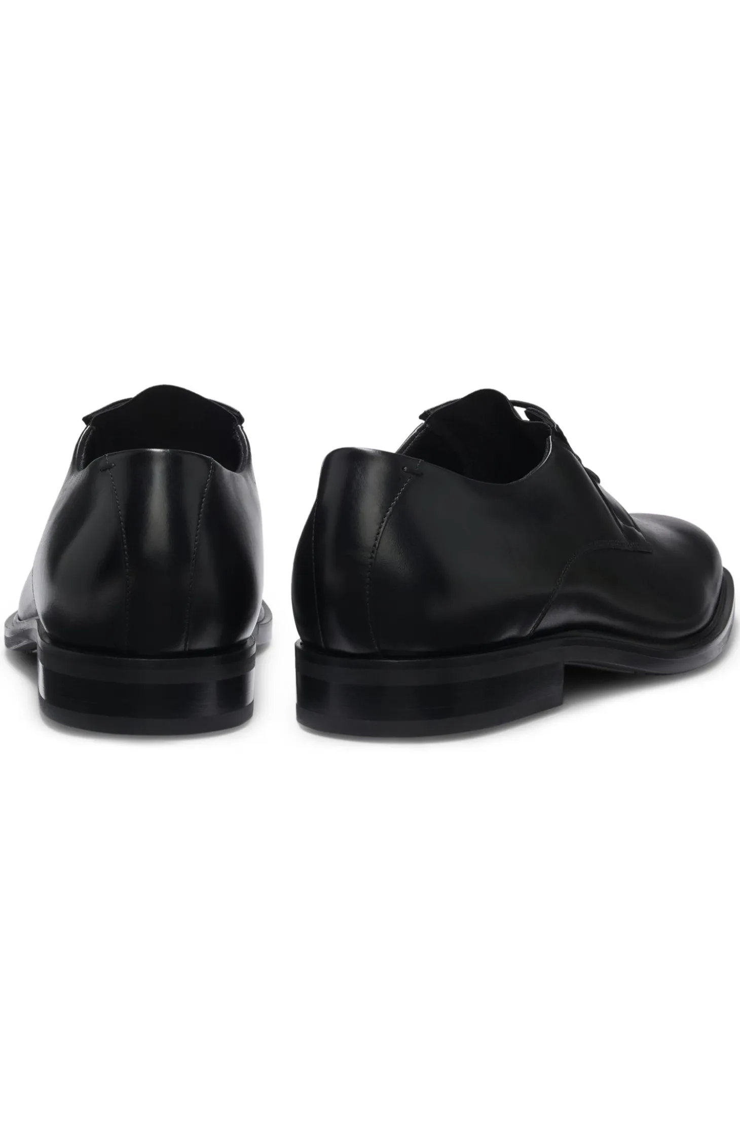 Derby shoes in smooth leather