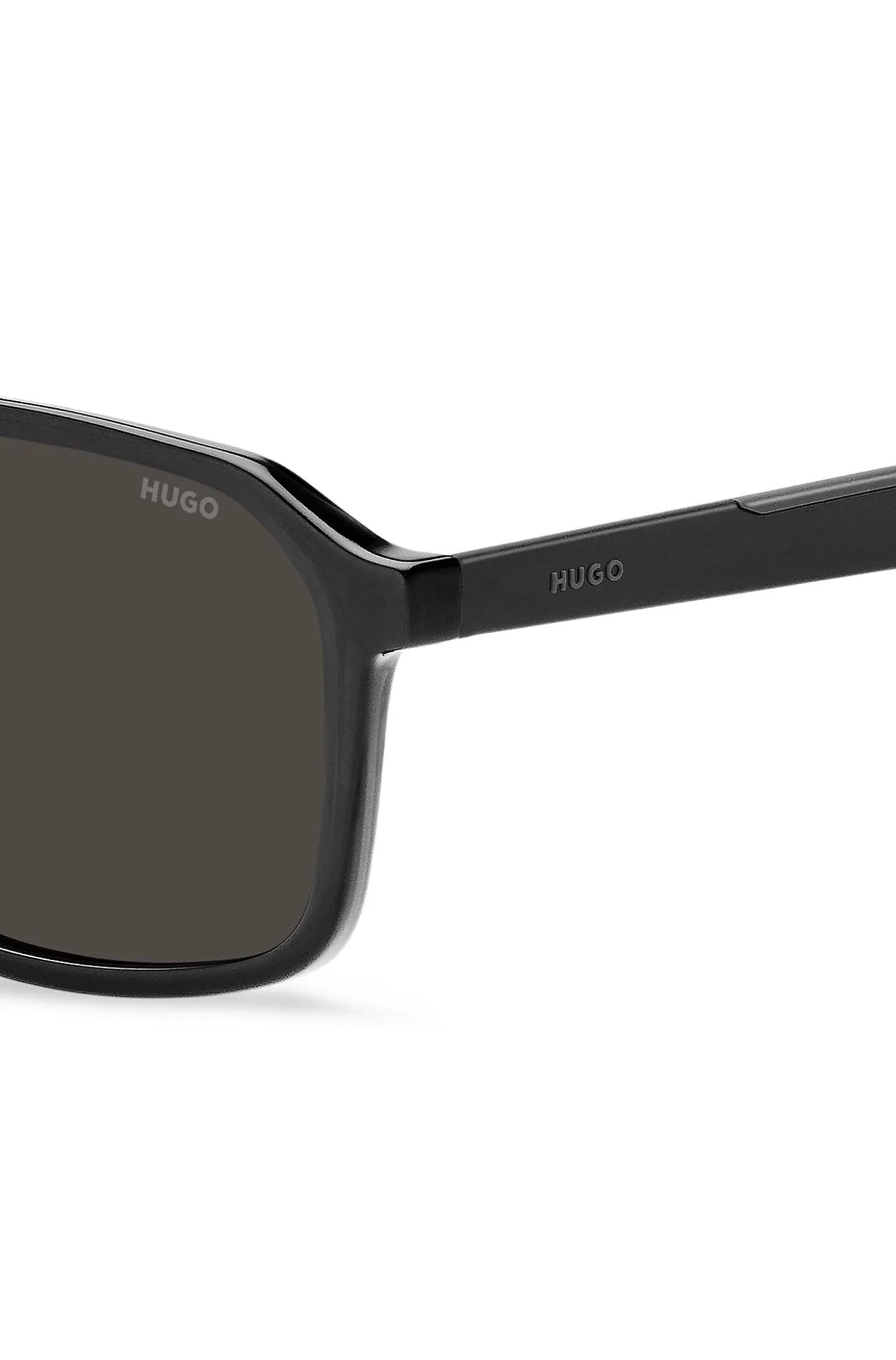 Double-bridge sunglasses in black and grey
