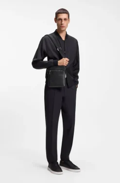 Envelope bag in Italian leather with embossed logo