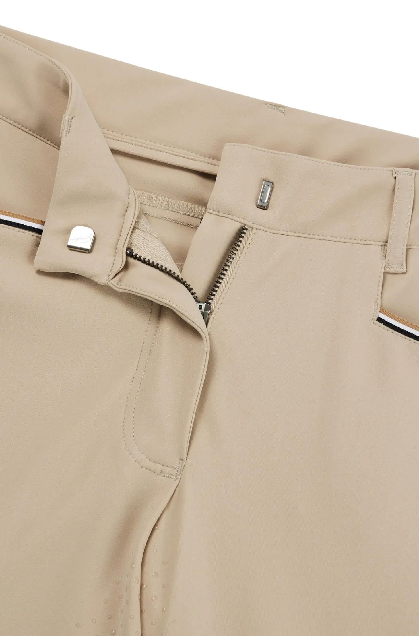Equestrian full-grip breeches in power-stretch material